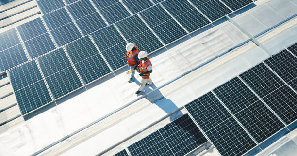 Best Hot Roofs  in Akron, OH
